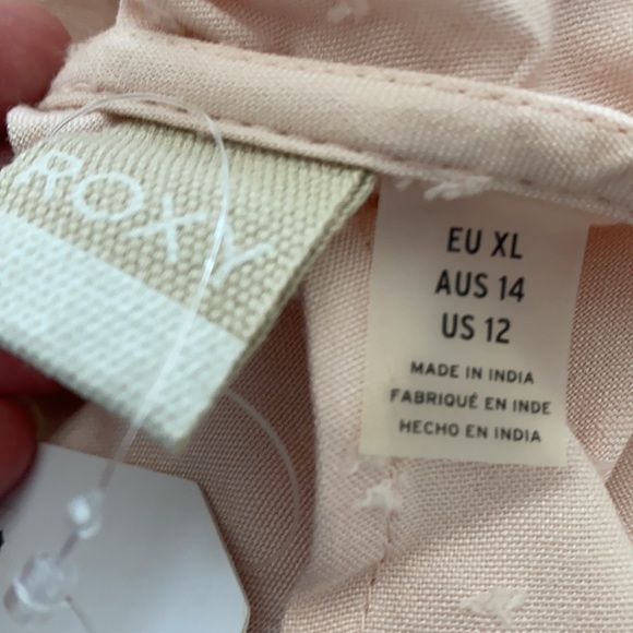 New Roxy “Cool Your Heart” Women’s size XL/Size 12 pale pink shorts romper. - Picture 5 of 6